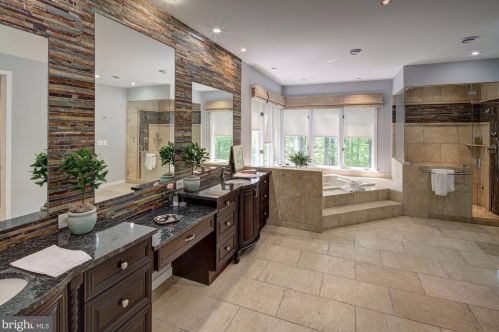 10011 Avenel Farm Dr, Rockville MD 20854-5410 exterior