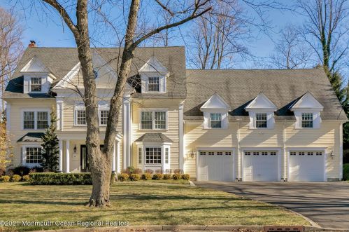 41 Marlpit Pl, Middletown, NJ 07748-2028