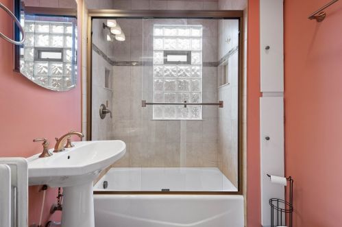 1036 Mirror St, Pittsburgh PA 15217-2646 exterior