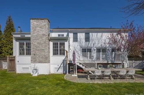 42 Danbury Ave, Westport CT  06880-6821 exterior