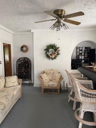 454 Winter St, Woonsocket RI 02895-1176 exterior