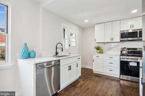 4963 12 St, Washington DC 20003-1414 exterior