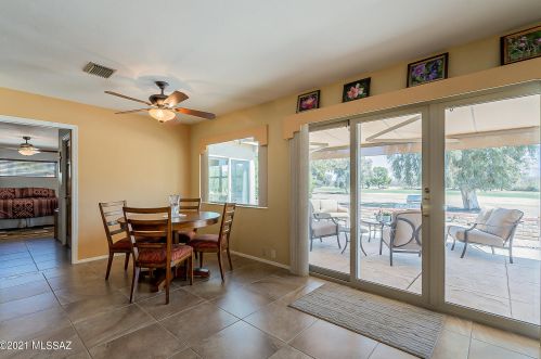 1102 Paseo De Golf, Green Valley AZ 85614-3604 exterior