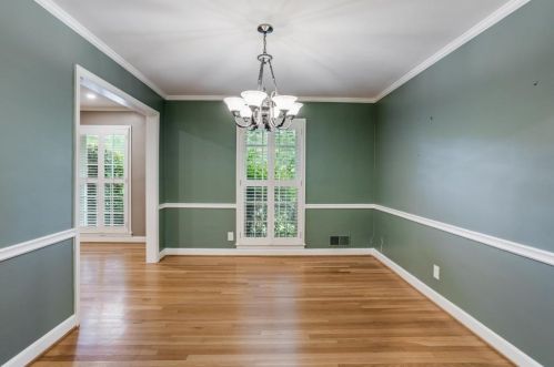 4825 Kendall Ct, Atlanta GA 30342-2776 exterior