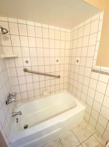 11435 Harvard Ave, Chicago IL 60628-7218 exterior