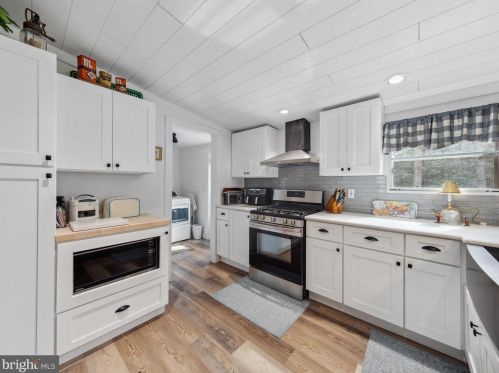 32878 Holly Pne Dr, Lewes DE 19958-4446 exterior