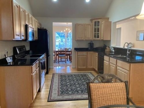 5 Fiddlehead Cir, Concord NH 03304-3730 exterior