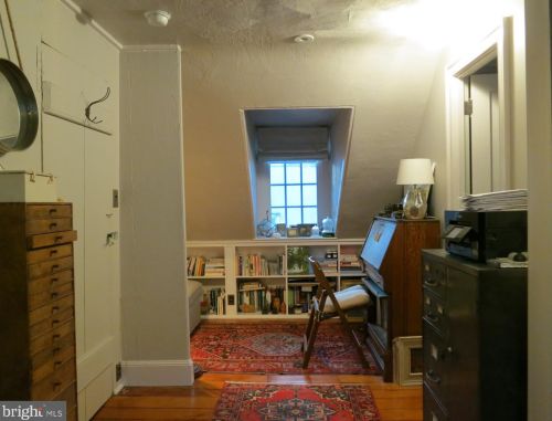 324 Camac St, Philadelphia PA 19140-4214 exterior