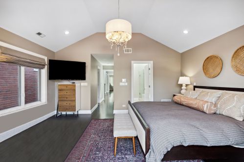 2326 Charleston St, Chicago IL 60647-4112 exterior