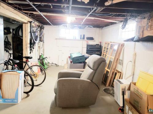 4323 Pitt St, Duluth MN 55804-1964 exterior