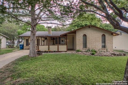 5227 Cinderella St, San Antonio, TX 78219-1311