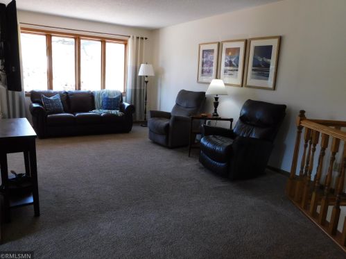 7561 Barbara Ave, South Saint Paul MN 55077-5821 exterior