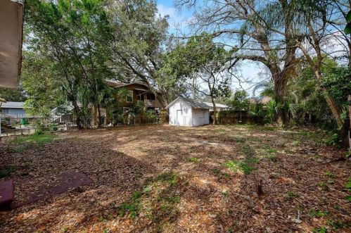 309 Crest Ave, Tampa FL 33614-6709 exterior