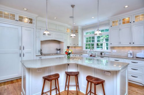 19 Long Lots Rd, Westport CT 06880-3846 exterior