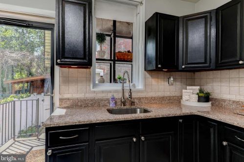 5412 Cedar Ave, Philadelphia PA 19143-1952 exterior