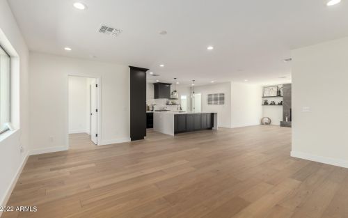 1253 Cambridge Ave, Phoenix AZ  85006-1102 exterior