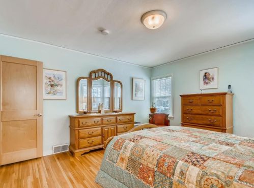 1661 Beechwood Ave, Saint Paul MN 55116-2411 exterior