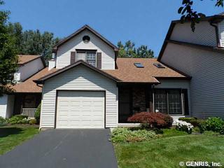 20 Harvest Hl, Rochester, NY 14624-4469