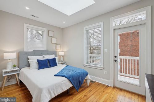 623 6 St, Washington DC 20024-2693 exterior