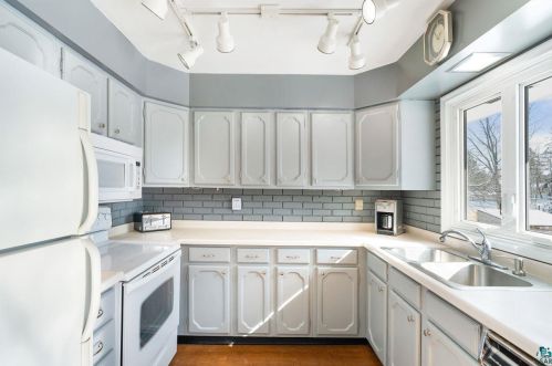 140 Austin St, Duluth MN 55803-1759 exterior