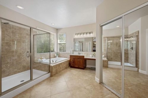 1014 Houston Cir, Folsom CA 95630-7653 exterior