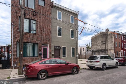 2037 Lawrence St, Philadelphia PA 19120-1828 exterior