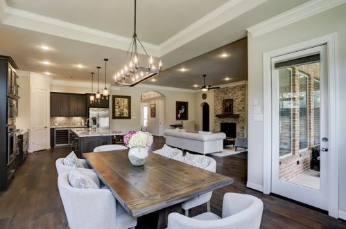 32607 Wingfoot Cir, Fulshear TX 77441-4481 exterior