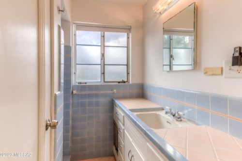 2130 Hampton St, Tucson AZ 85712-2312 exterior