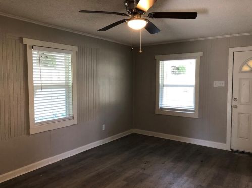 500 Heron St, Denison TX  75020-6322 exterior