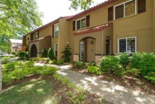 1003 Mariners Point Dr, Saint Louis MO  63141-6266 exterior