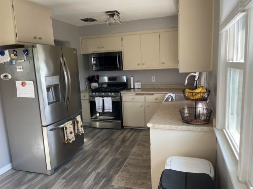 4468 65, Milwaukee WI 53220-3420 exterior