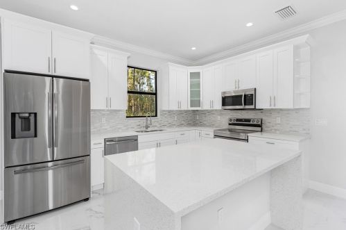 3443 6 Ave, Naples FL 34117-4911 exterior