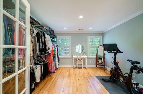 305 Drummen Ct, Atlanta GA 30328-2658 exterior