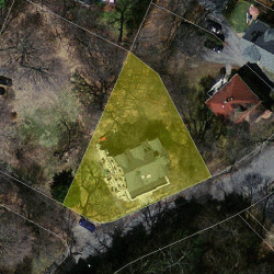 39 Hawthorne Ave, Newton MA 02466-2805 aerial view