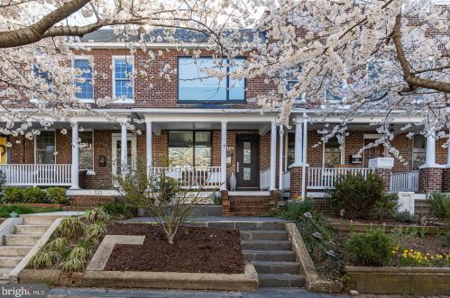 121 Peyton St, Alexandria, VA 22314-2723