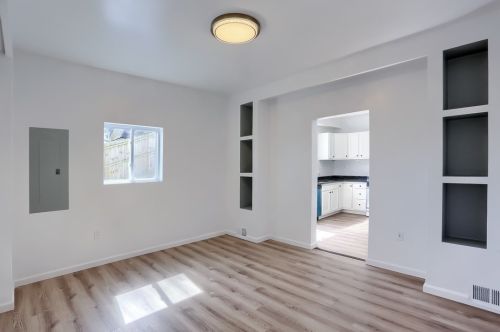 217 Logan St, Pittsburgh PA  15209-2811 exterior