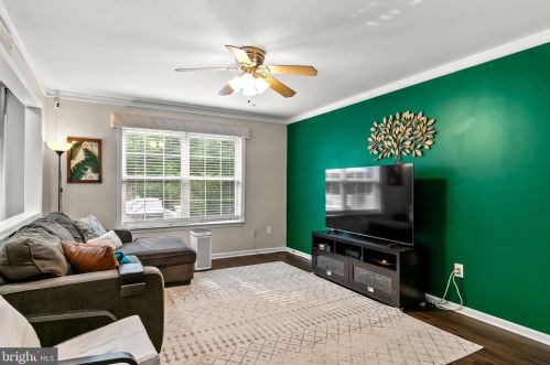 11 Kimberly Dr, Runnemede NJ 08078-2104 exterior