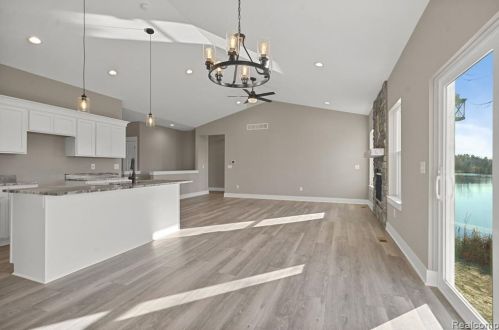 10478 Pne Vly Dr, Grand Blanc MI 48439-2677 exterior