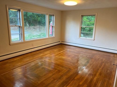 24 Coolidge Ave, Woonsocket RI  02895-2306 exterior