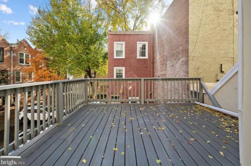 1106 Locust St, Philadelphia PA  19107-6732 exterior