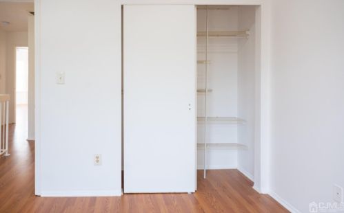 400 Draco Rd, Piscataway NJ 08854-5472 exterior