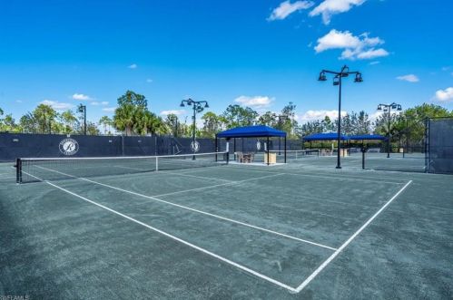 3324 Atlantic Cir, Naples FL 34119-8638 exterior