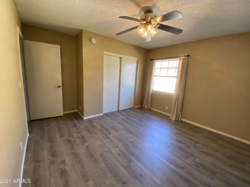 15814 38 Dr, Phoenix AZ 85053-3757 exterior