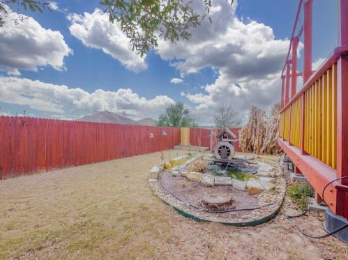 5629 Emma Thompson Way, Austin TX 78747-1711 exterior