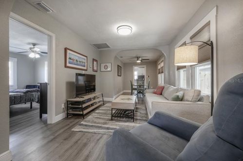 1505 Cayuga St, Tampa FL  33610-6021 exterior