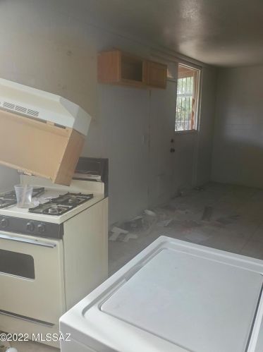 5104 29 St, Tucson AZ 85711-6308 exterior