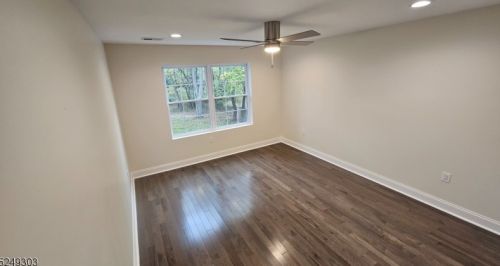 18 Old Stirling Rd, Warren NJ  07059-5810 exterior