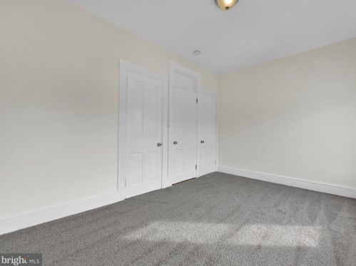 27 New Dorwart St, Lancaster PA 17603-5220 exterior