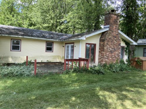 66903 North St, Dowagiac MI  49047-8875 exterior