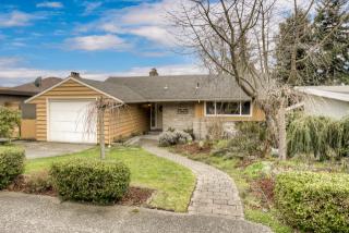 2845 30th Ave, Seattle WA  98144-6101 exterior
